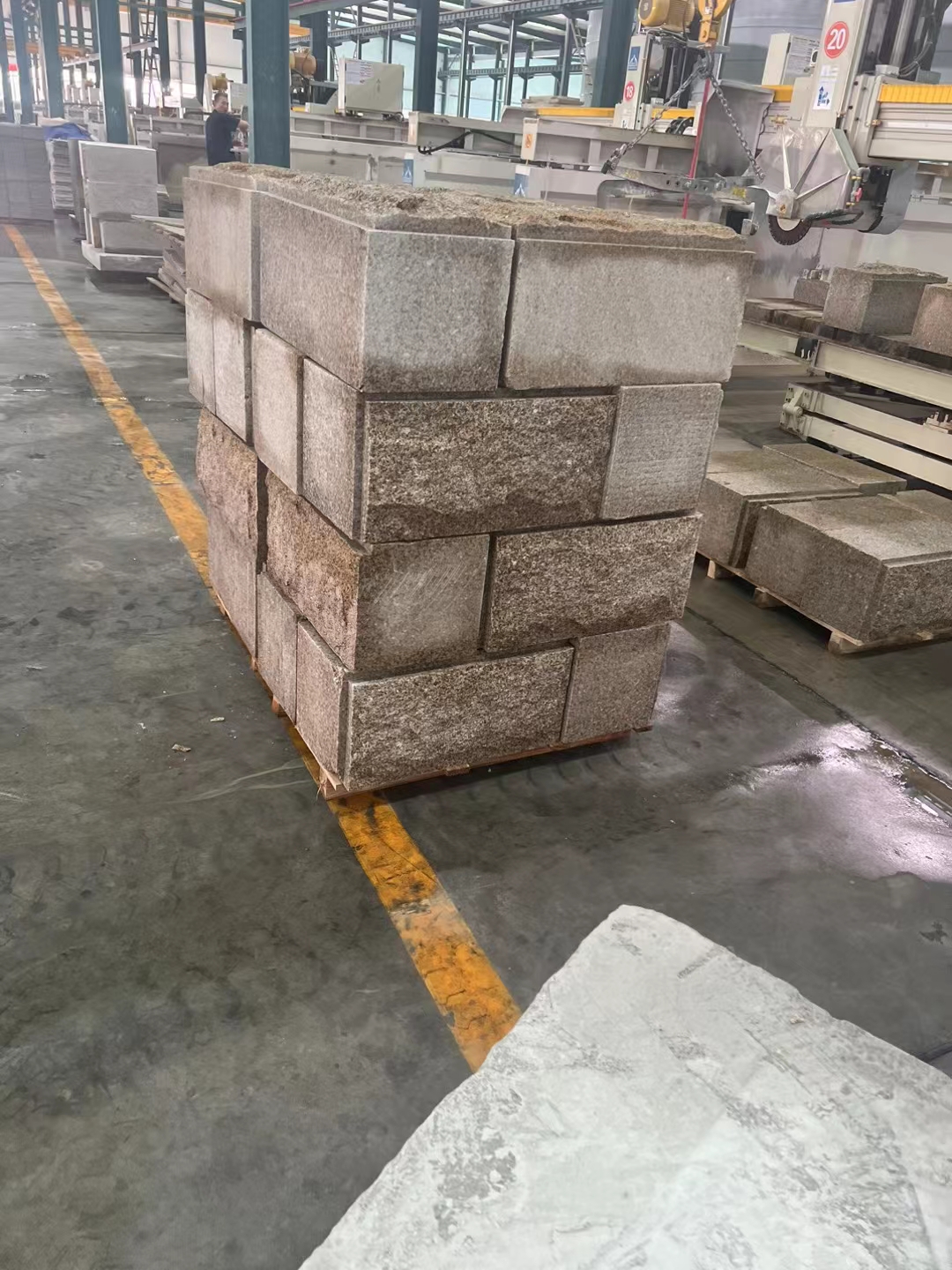 汶上黃銹石廠家水景石材生產(chǎn)